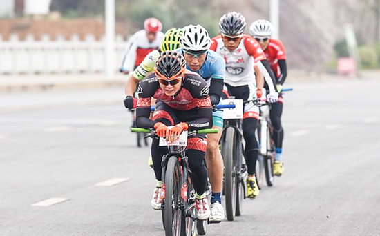 Cycle on the road with MTB in China is popular
