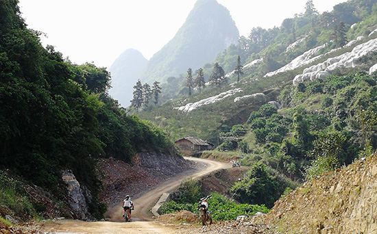 Cycle from Guizhou to Guangxi, Bike tour of Guizhou and Guangxi.