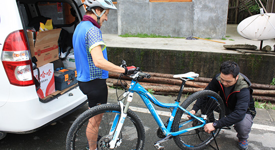 Reliable bike fixer, experienced supporting for China cycle holidays. 