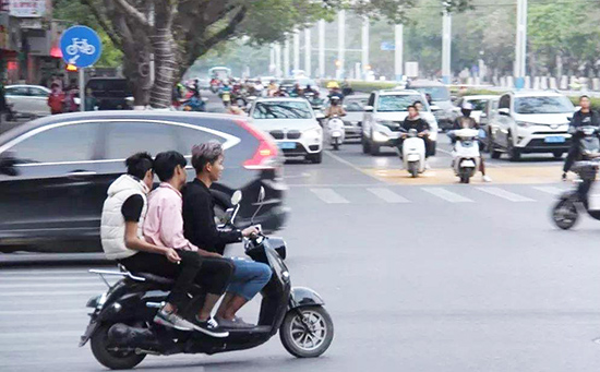 E-scooters in China, E-bike cycling in China