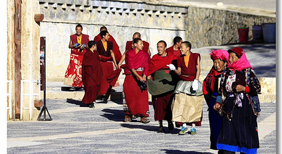 Tibetan Culture in Yunnan, Cycling to Tibet and Yunnan, China Bike Tours Yunnan.