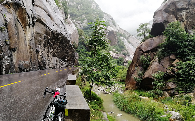 China Bike Tour, Most Beautiful Place for Cycling in China, Cycle to Huashan, Mount Hua Bike Trip