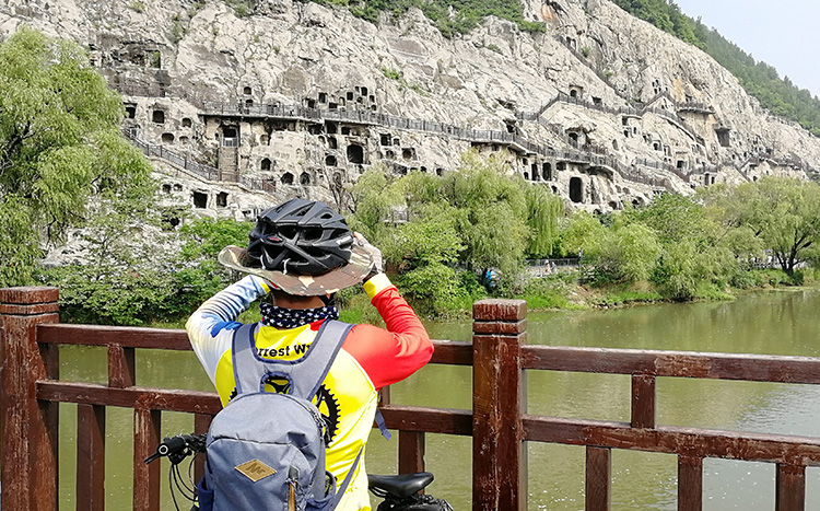 Bike to Longmen Grottoes, Cycling around Luoyang, Luoyang and China Bike Tour